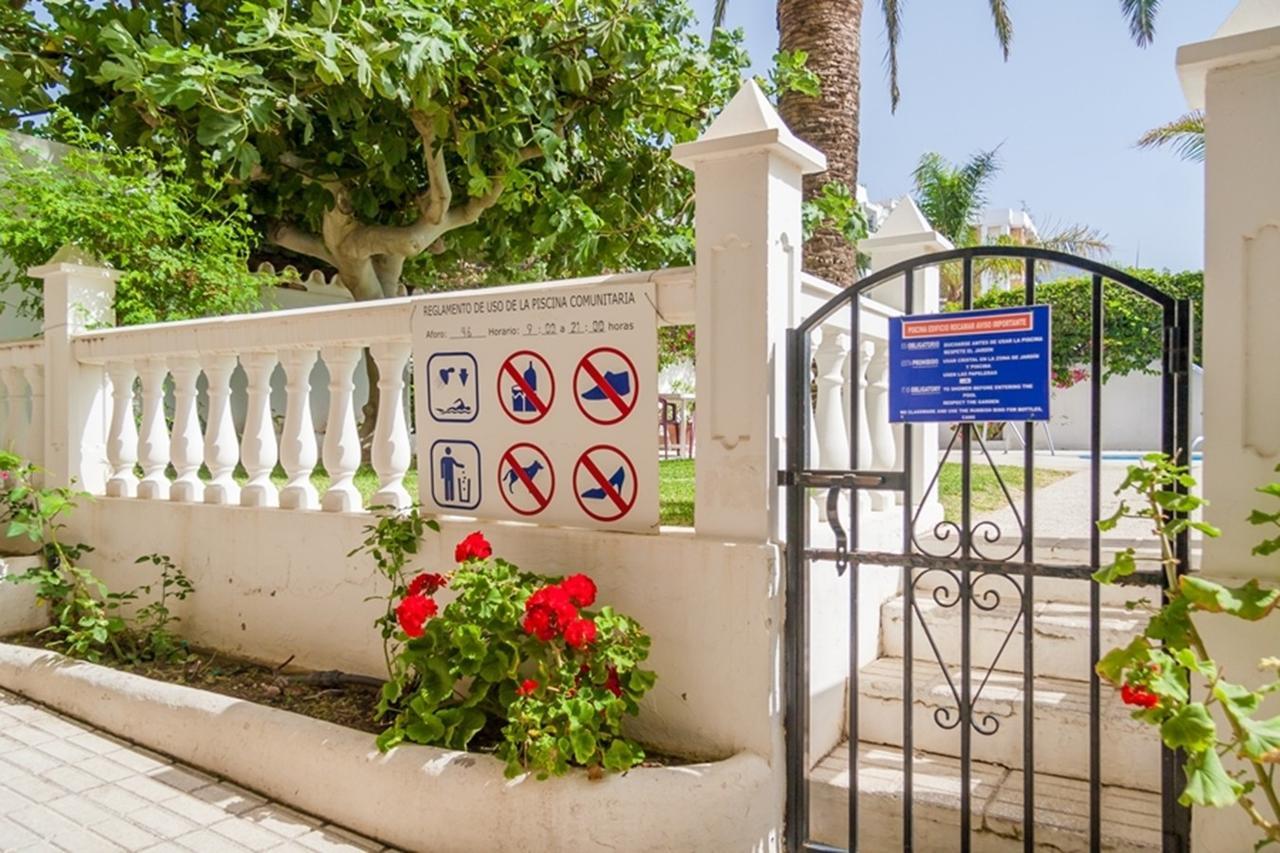 Carabeo Rocamar Nerja Apartment Luaran gambar